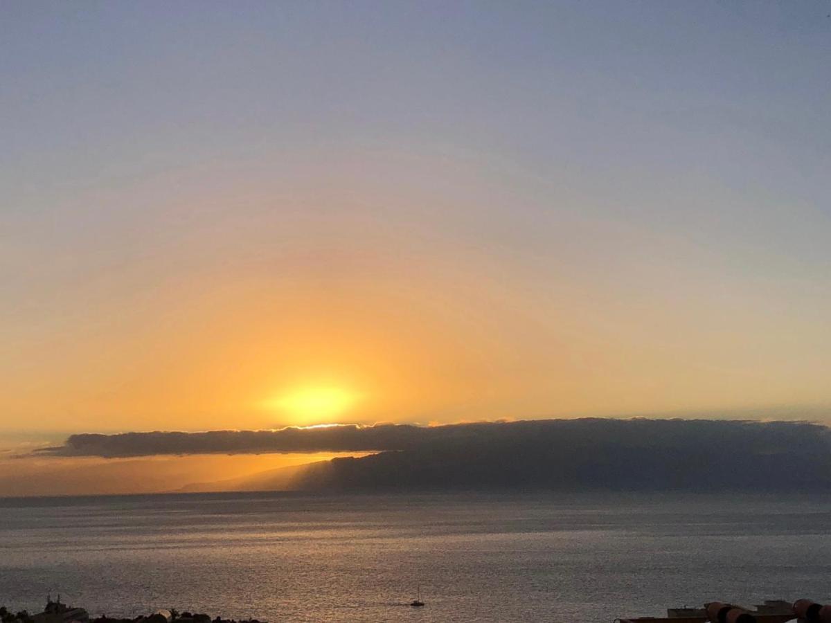 Amazing Duplex With Large Terrace And Sea Views Daire Puerto de Santiago  Dış mekan fotoğraf