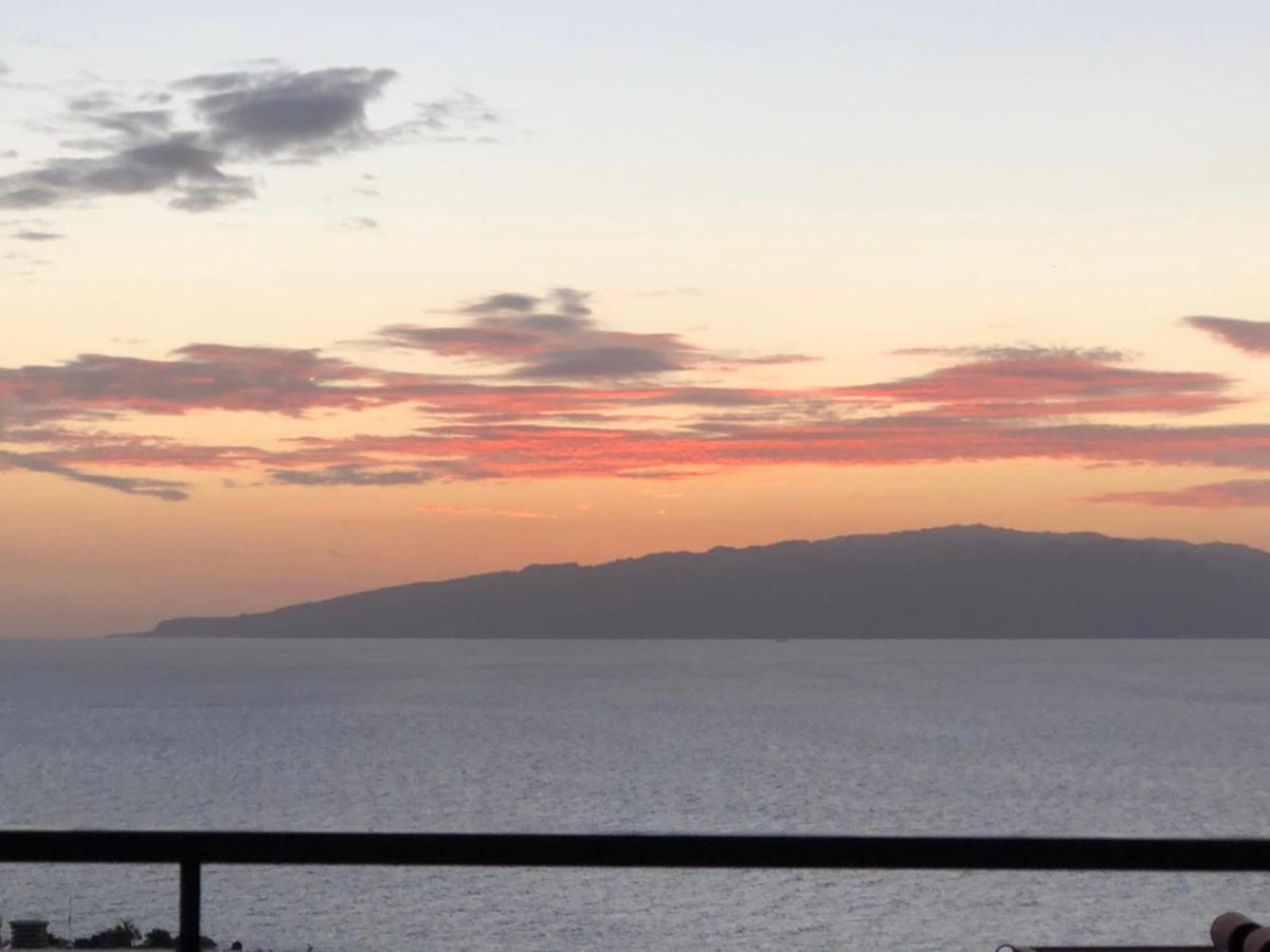 Amazing Duplex With Large Terrace And Sea Views Daire Puerto de Santiago  Dış mekan fotoğraf