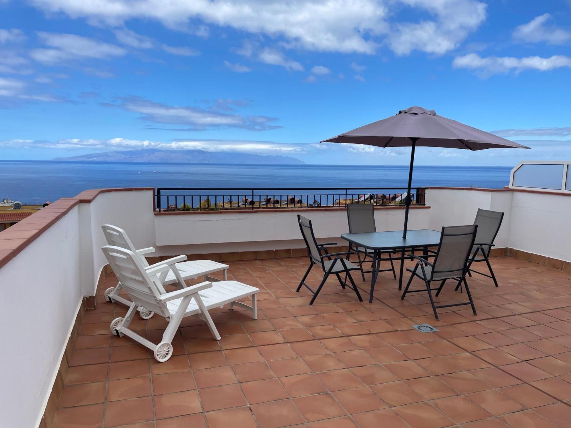 Amazing Duplex With Large Terrace And Sea Views Daire Puerto de Santiago  Dış mekan fotoğraf